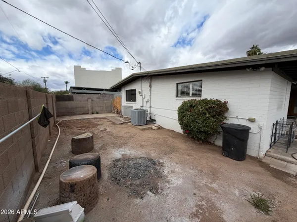 $2,695 | 717 East Granada Drive, Tempe, AZ 85281