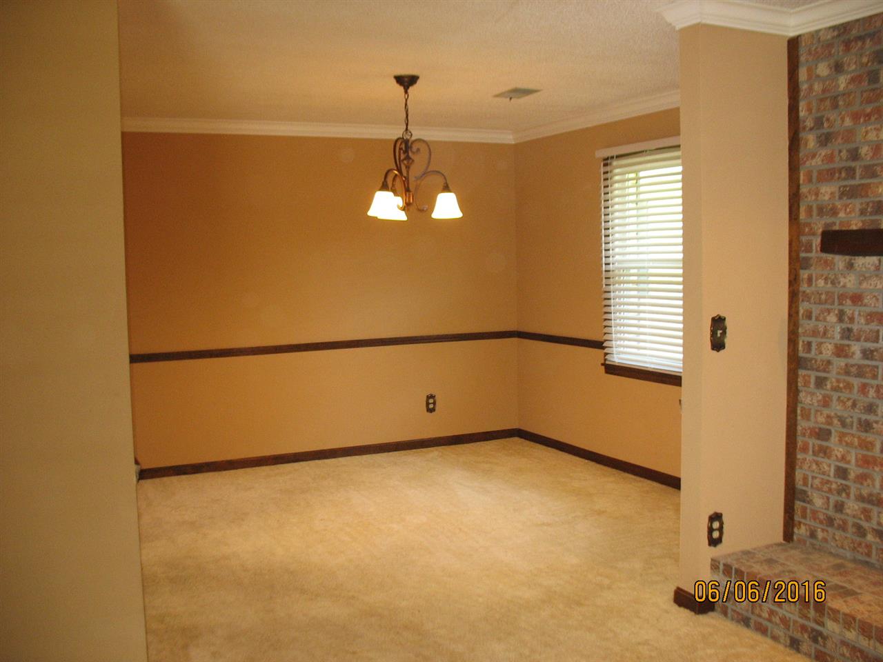 6714 Newburgh Road Evansville, IN 47715 - Photo 11 of 23 Gallery Image 11