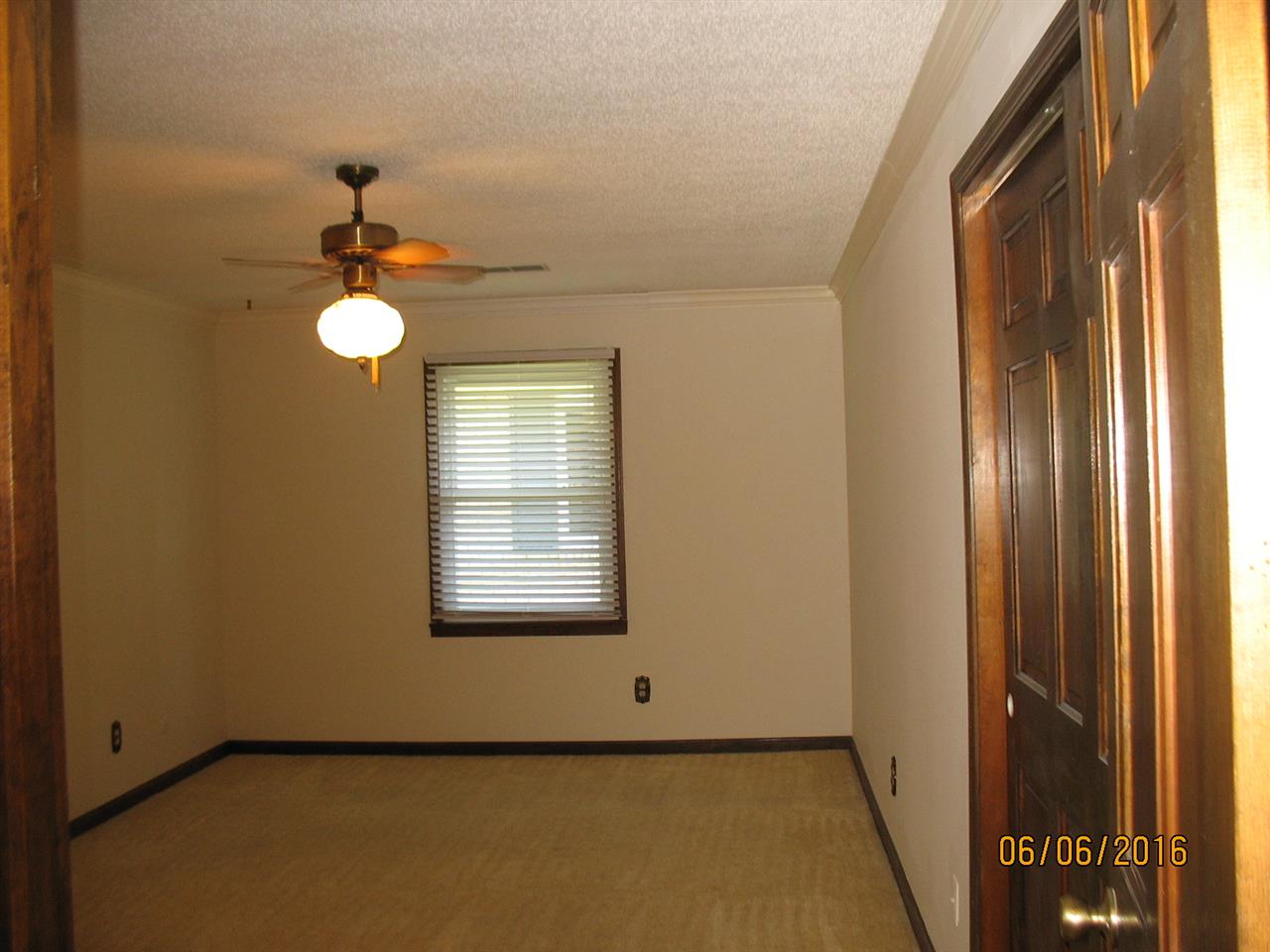 6714 Newburgh Road Evansville, IN 47715 - Photo 16 of 23 Gallery Image 16