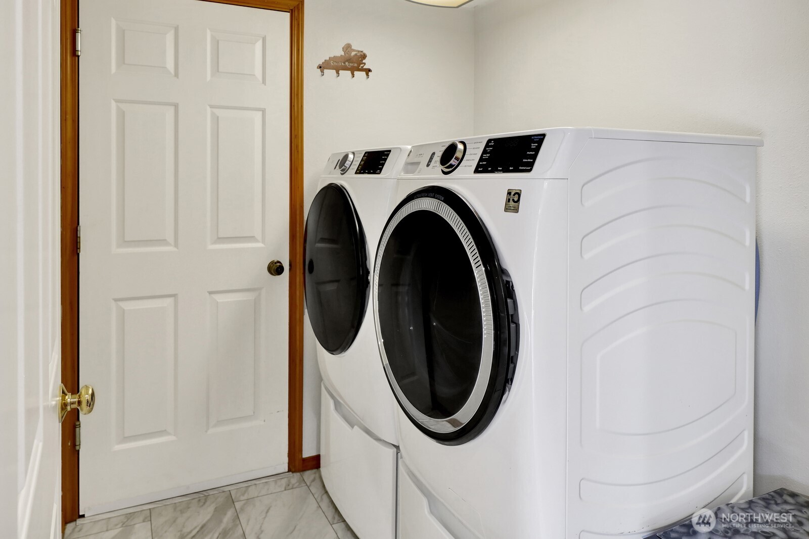 6149 Church Road Ferndale, WA 98248 - Photo 14 of 37 a utility room with dryer and washer