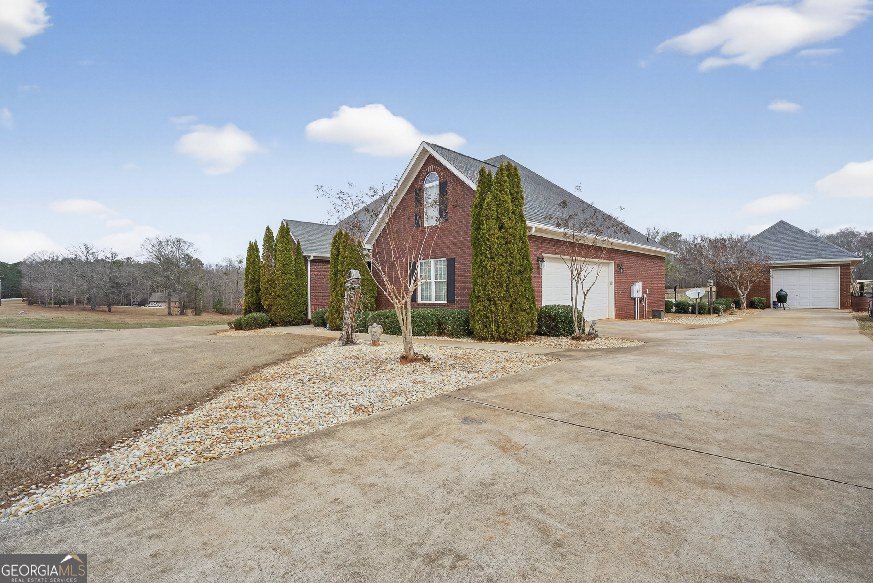 401 English Road Forsyth, GA 31029 - Photo 8 of 92