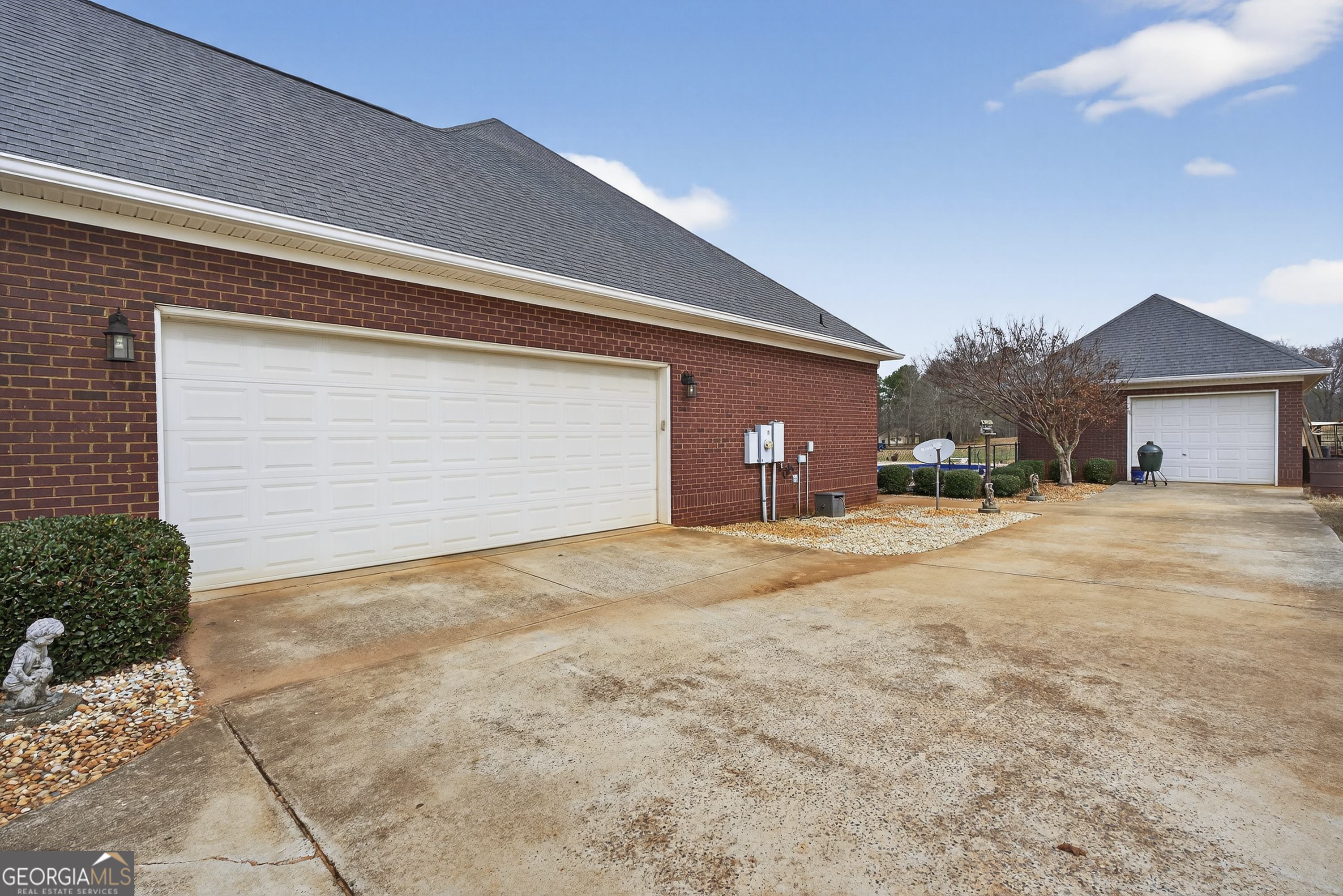 401 English Road Forsyth, GA 31029 - Photo 9 of 92