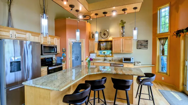 $684,900 | N100W17560 Whitetail Run, Germantown, WI 53022