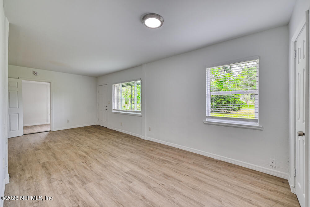 1339 Ellis Road South Jacksonville, FL 32205 - Photo 6 of 26 Living Room - View 3