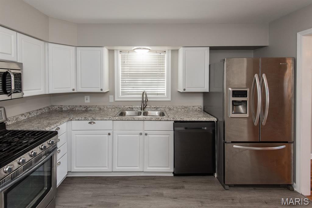 2300 Ruckert Avenue St. Louis, MO 63114 - Photo 12 of 43