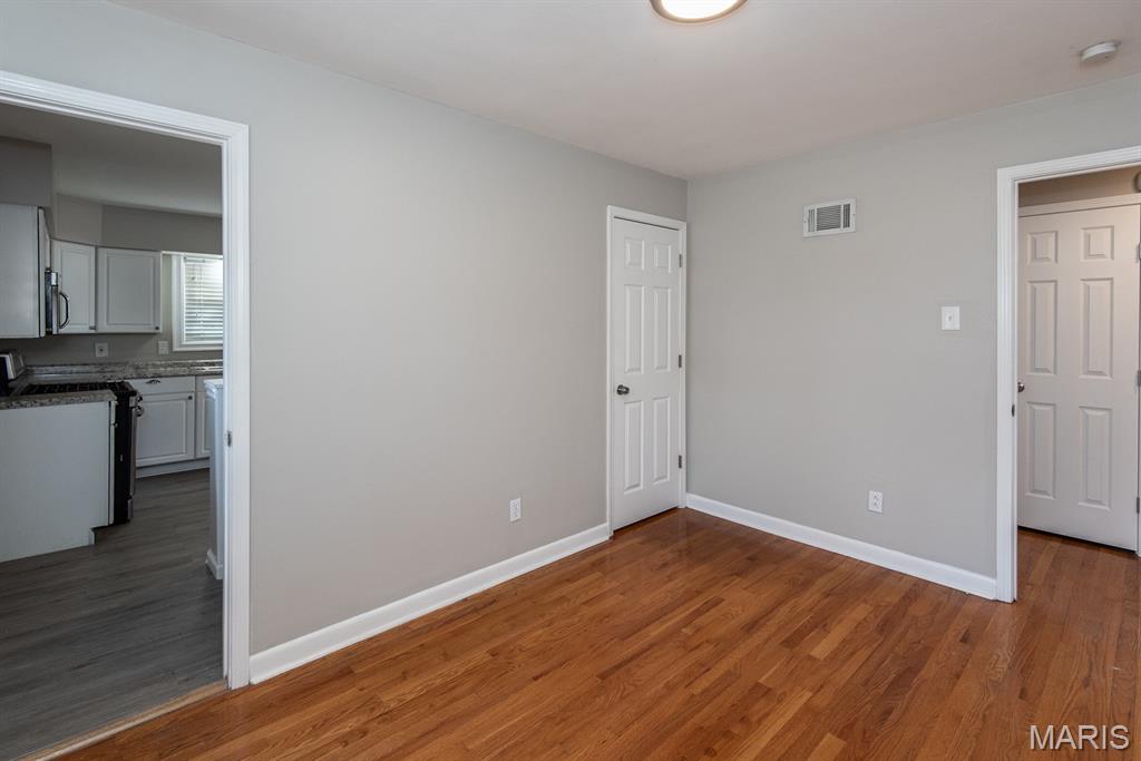 2300 Ruckert Avenue St. Louis, MO 63114 - Photo 14 of 43