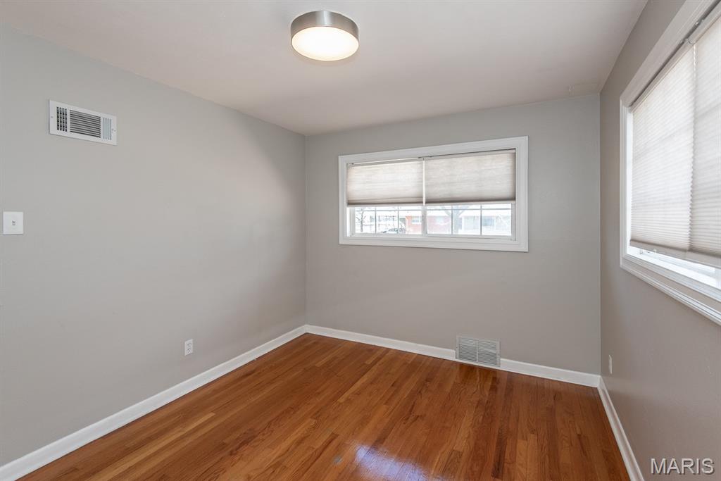 2300 Ruckert Avenue St. Louis, MO 63114 - Photo 23 of 43