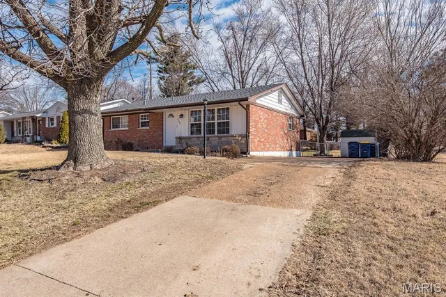 $240,000 | 2300 Ruckert Avenue, St. Louis, MO 63114