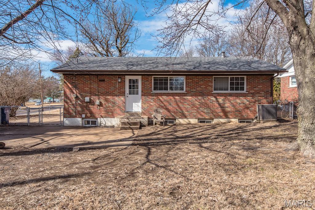 2300 Ruckert Avenue St. Louis, MO 63114 - Photo 41 of 43