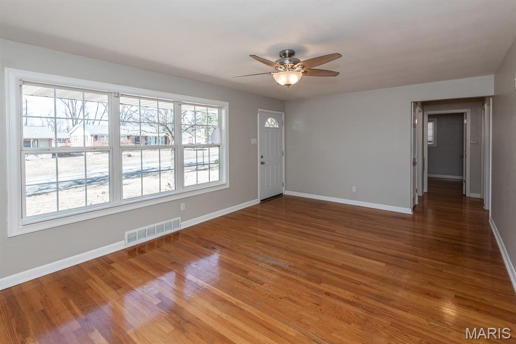 2300 Ruckert Avenue St. Louis, MO 63114 - Photo 7 of 43