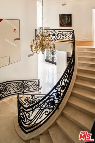 $11,995,000 | 10509 Vestone Way, Los Angeles, CA 90077