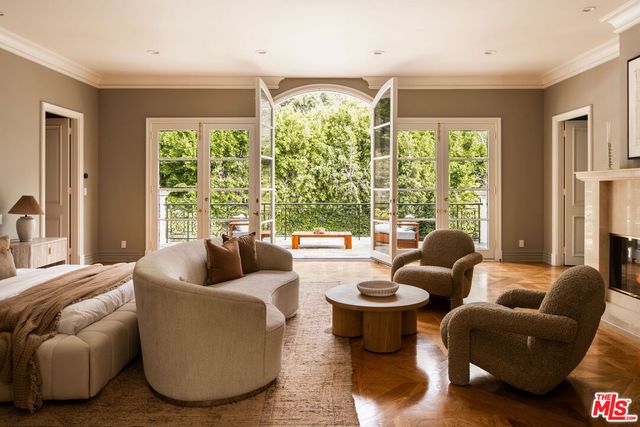 $11,995,000 | 10509 Vestone Way, Los Angeles, CA 90077