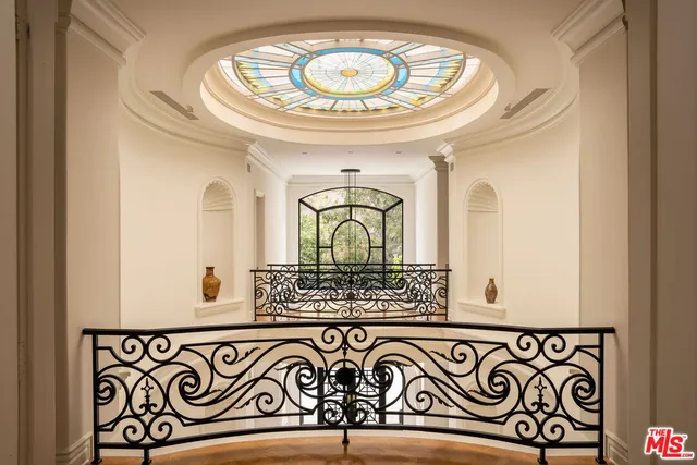 $11,995,000 | 10509 Vestone Way, Los Angeles, CA 90077