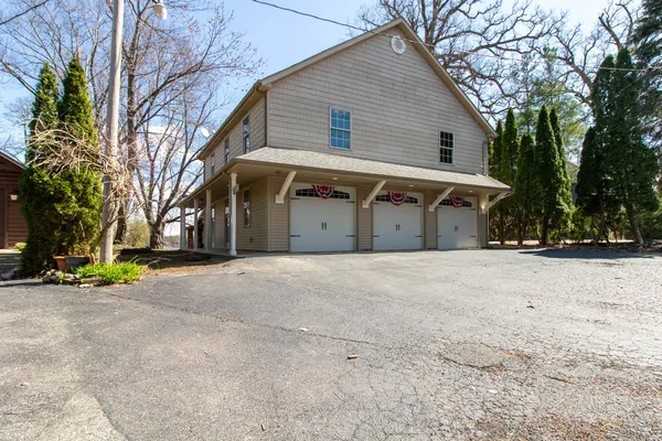 $625,000 | 25289 White Owl Lane, Hudson, IL 61748