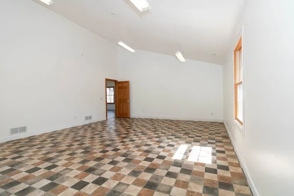 $625,000 | 25289 White Owl Lane, Hudson, IL 61748