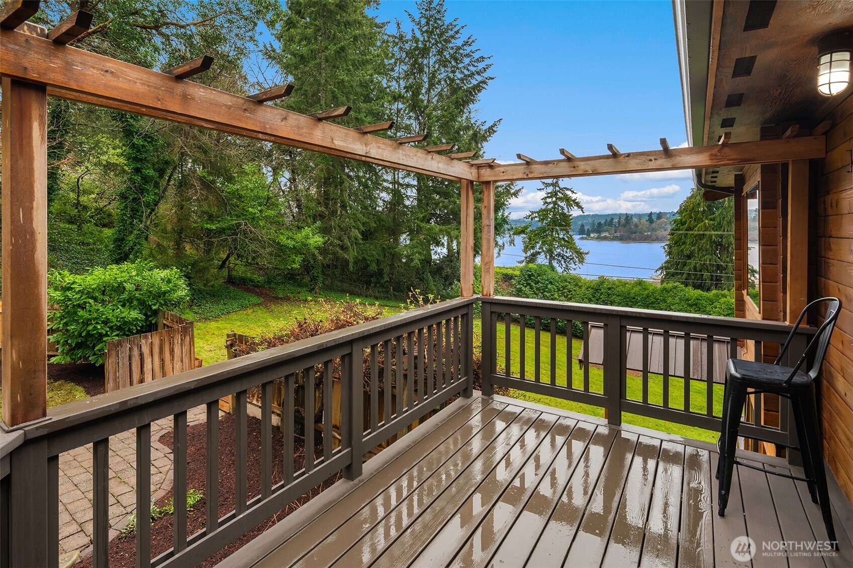 8121 Southwest 222nd Place Vashon, WA 98070 - Photo 17 of 33