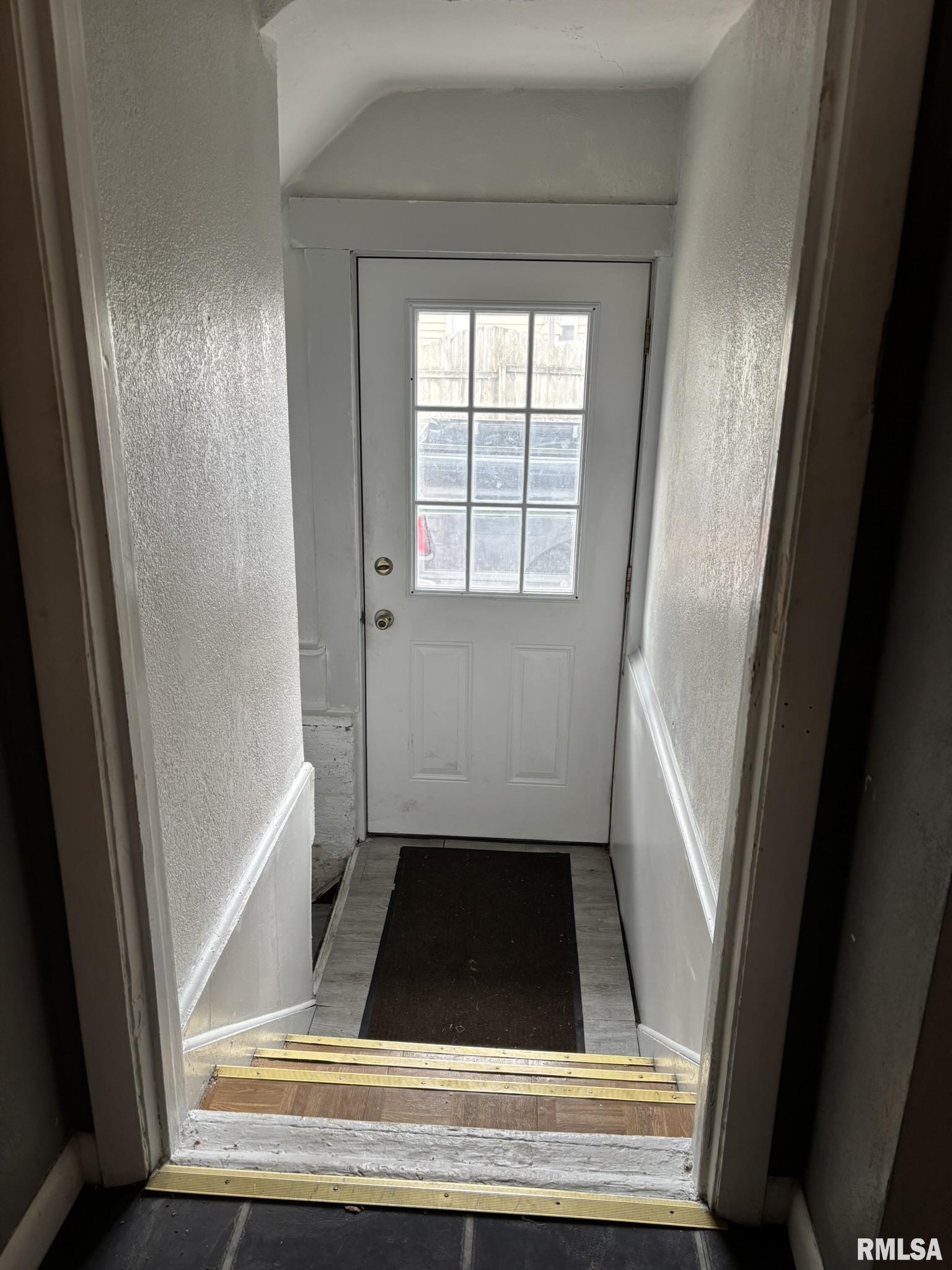 506 East Elm Street Canton, IL 61520 - Photo 25 of 33