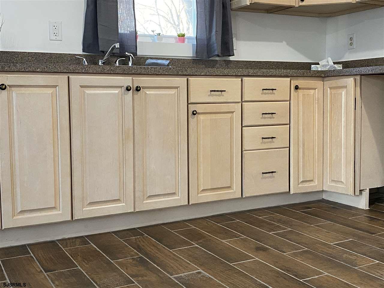 129 Colin Road Williamstown, NJ 08094 - Photo 2 of 14 Gallery Image 2
