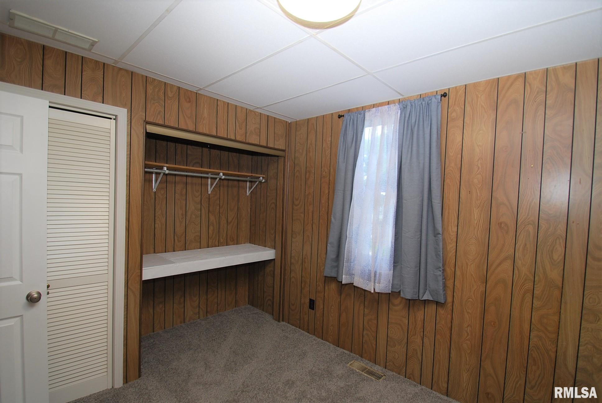860 Kim Moor Road Peoria, IL 61607 - Photo 23 of 28 Gallery Image 23