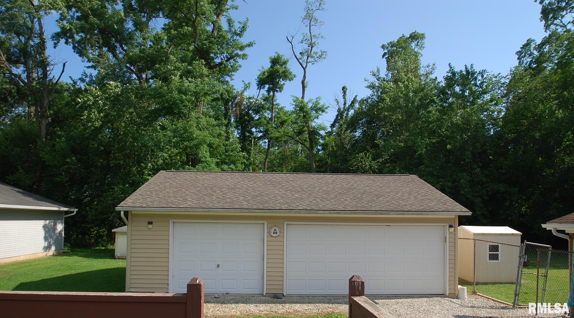 860 Kim Moor Road Peoria, IL 61607 - Photo 26 of 28 Gallery Image 26