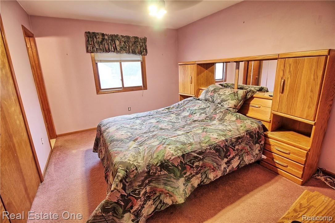 3633 Mildred Avenue Rochester, MI 48309 - Photo 9 of 20 Master bedroom