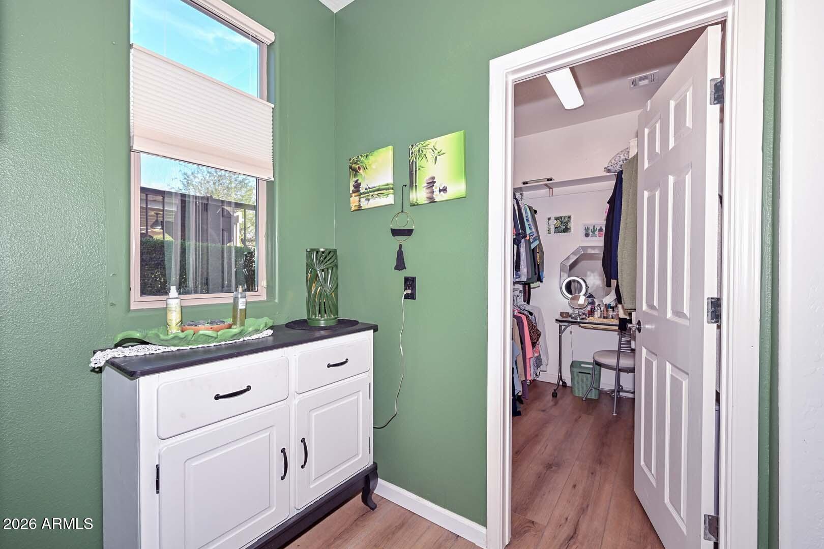 12917 West Red Fox Road Peoria, AZ 85383 - Photo 25 of 57 Primary Walk-in-Closet