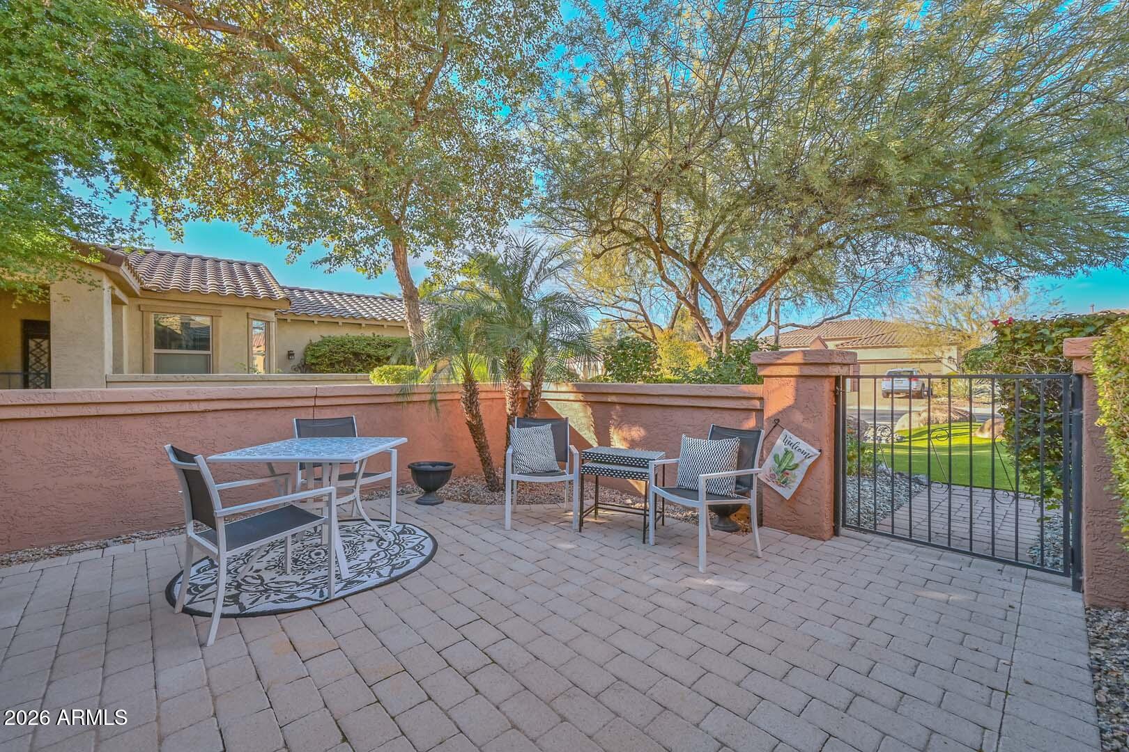 12917 West Red Fox Road Peoria, AZ 85383 - Photo 5 of 57 Front Courtyard2