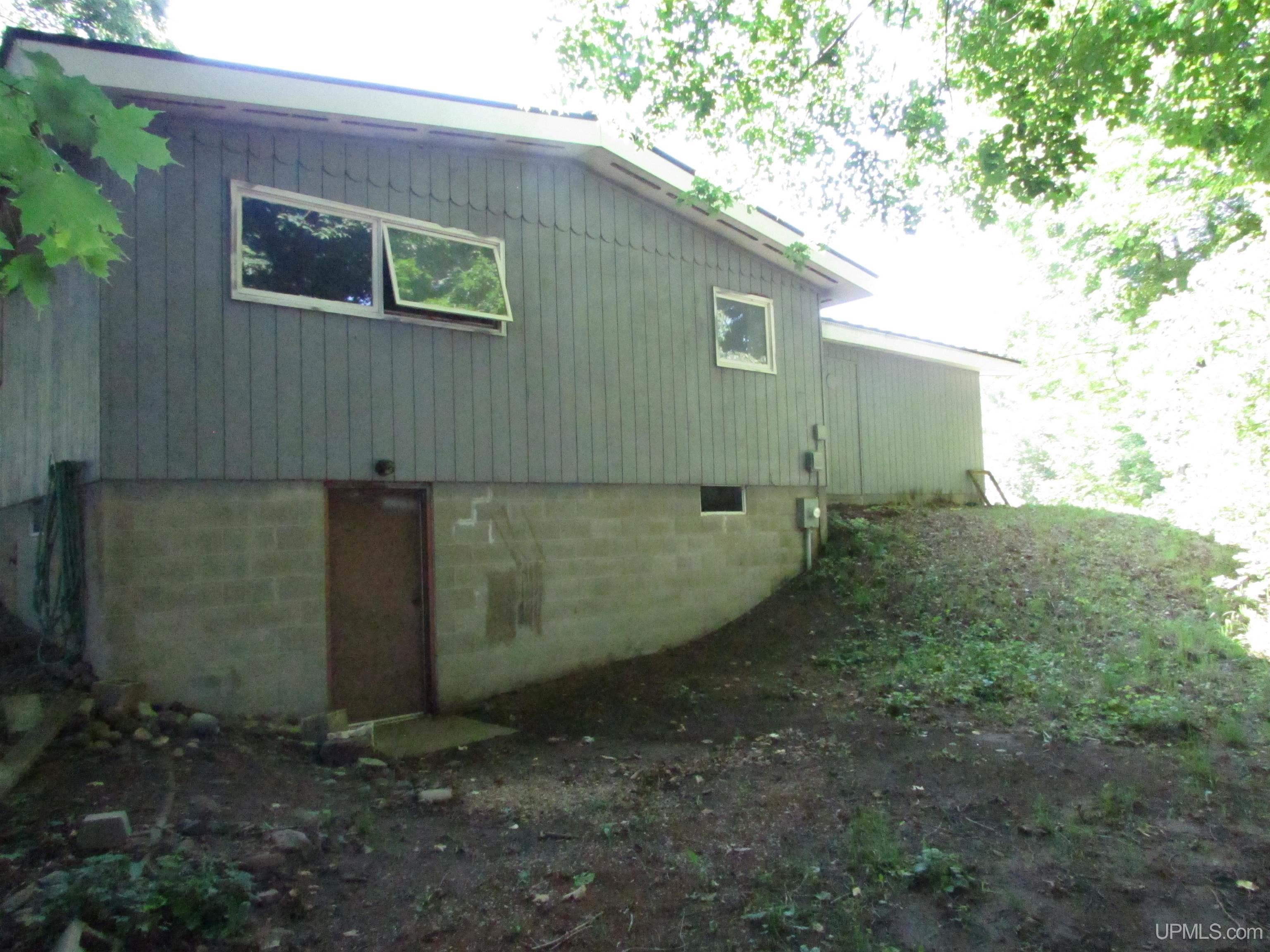 N6379 Alger Heights Road Munising, MI 49862 - Photo 25 of 32 Gallery Image 25