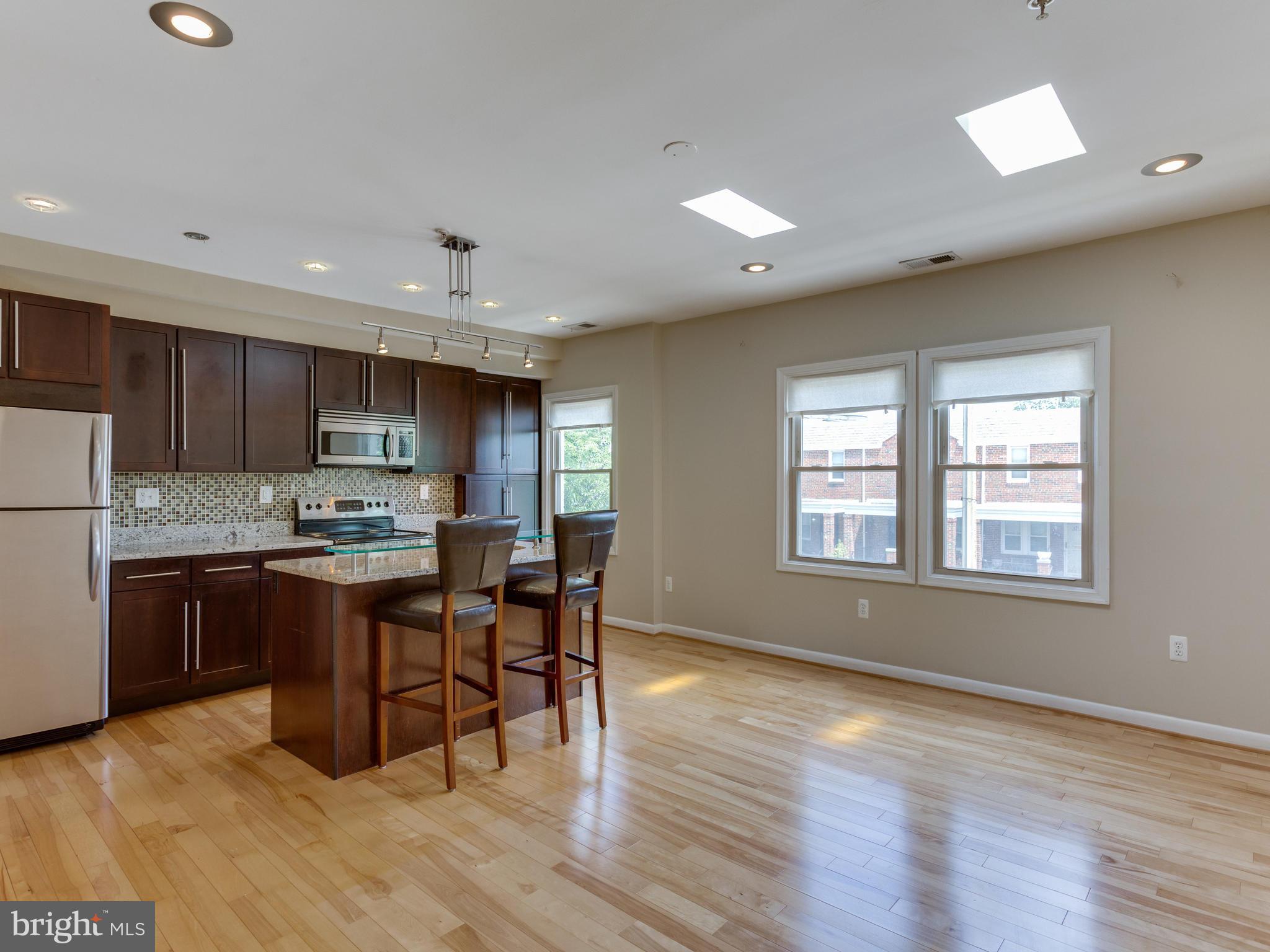 412 19th Street Northeast, Unit 302 Washington, DC 20002 - Photo 4 of 16 Interior (General)