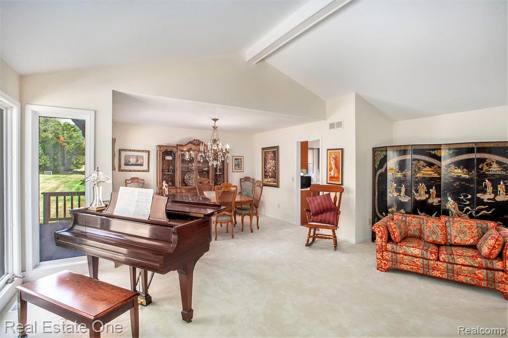36508 Valley Ridge Drive Farmington Hills, MI 48331 - Photo 10 of 29