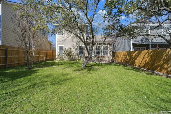 $1,750 | 22223 Goldcrest Run, San Antonio, TX 78258