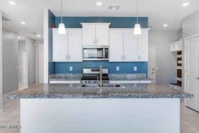 $2,150 | 12657 West Orangewood Avenue, Glendale, AZ 85307