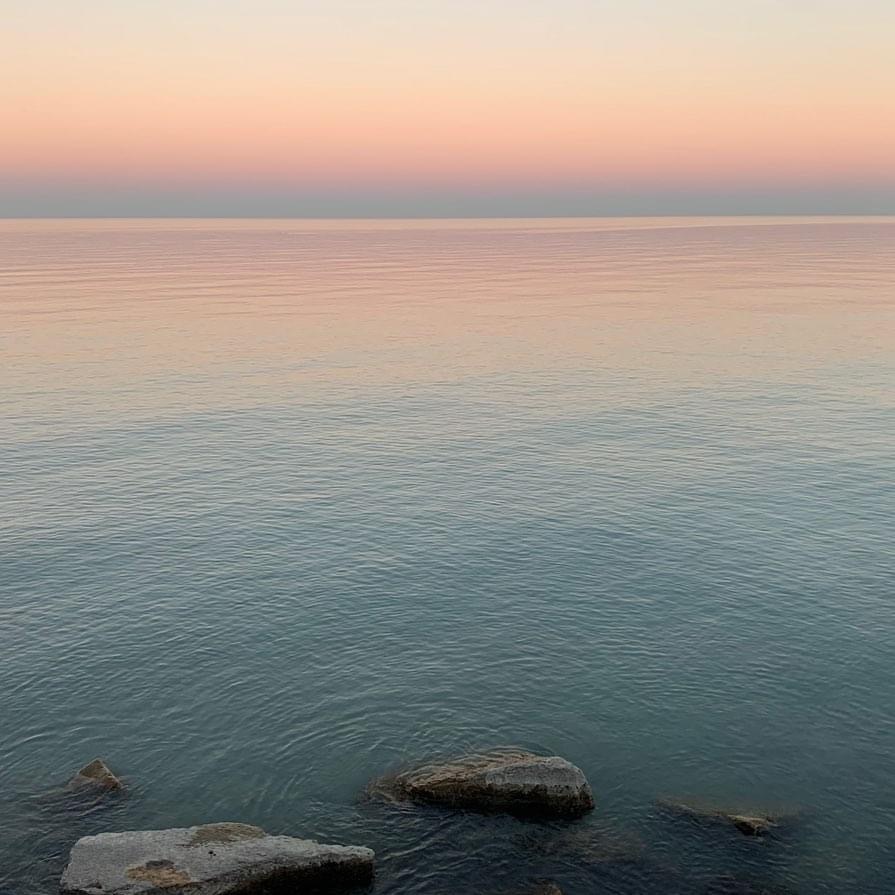 7742 North Sheridan Road, Unit 1L Chicago, IL 60626 - Photo 3 of 40 a view of an ocean