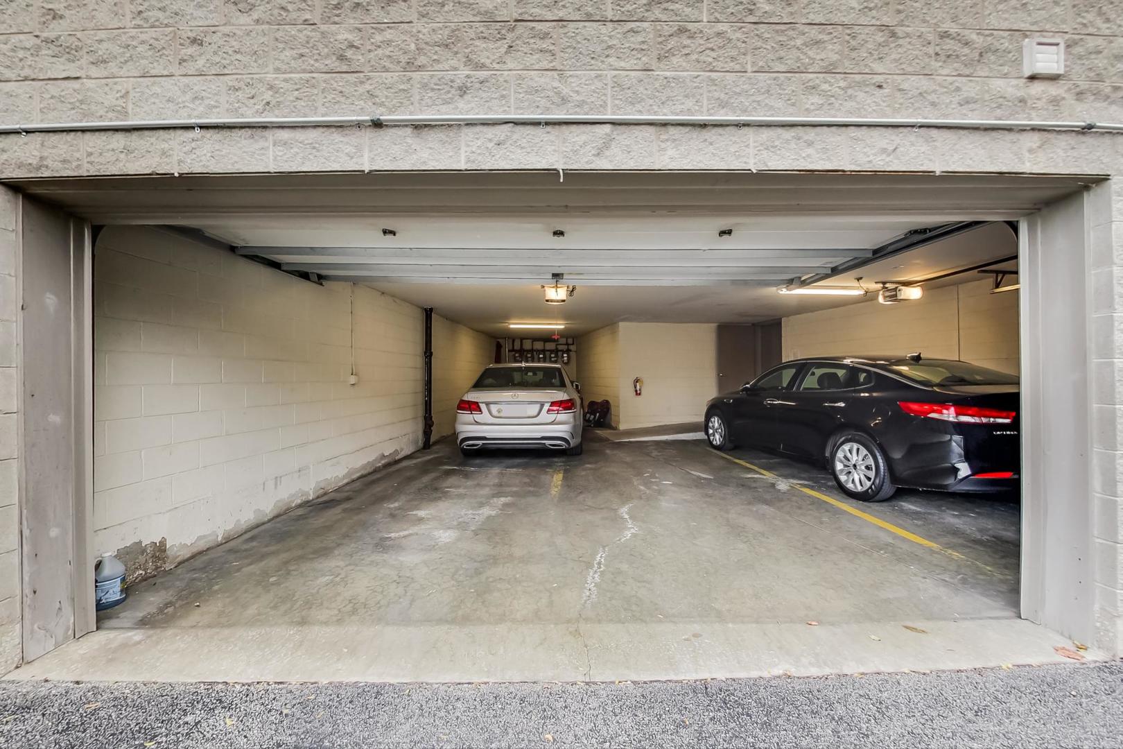 7742 North Sheridan Road, Unit 1L Chicago, IL 60626 - Photo 35 of 40 a view of a cars parking space
