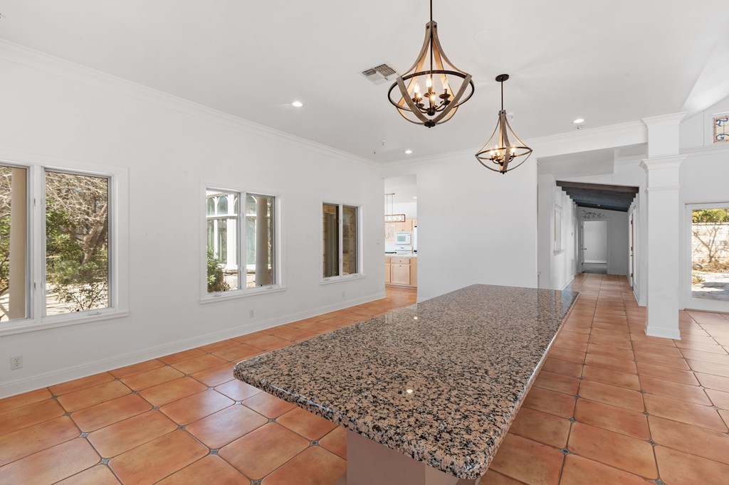 352 Pfeiffer Road Fredericksburg, TX 78624 - Photo 11 of 65