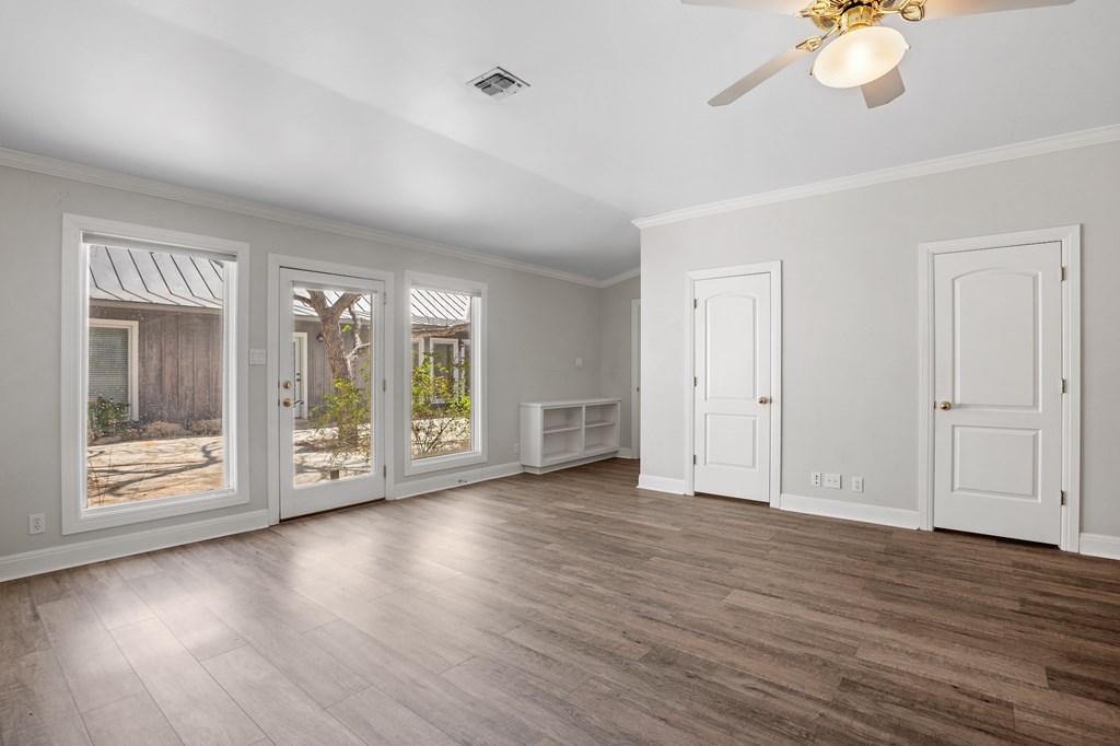 352 Pfeiffer Road Fredericksburg, TX 78624 - Photo 29 of 65