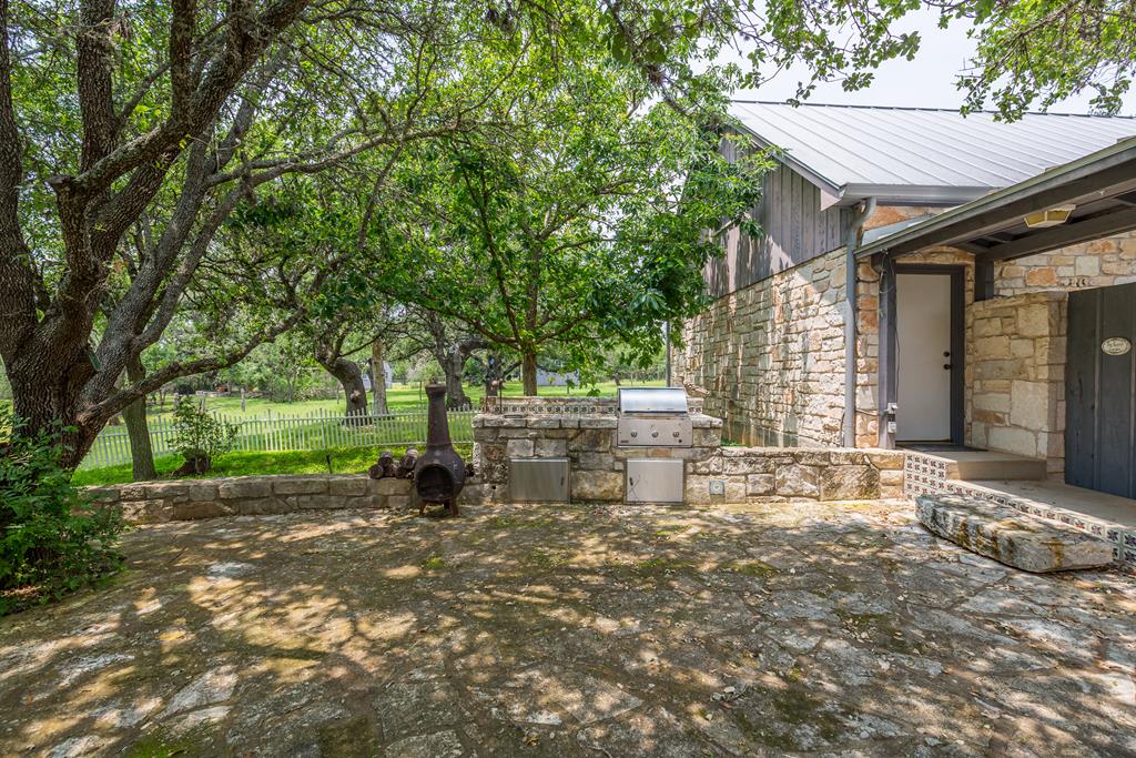 352 Pfeiffer Road Fredericksburg, TX 78624 - Photo 43 of 65