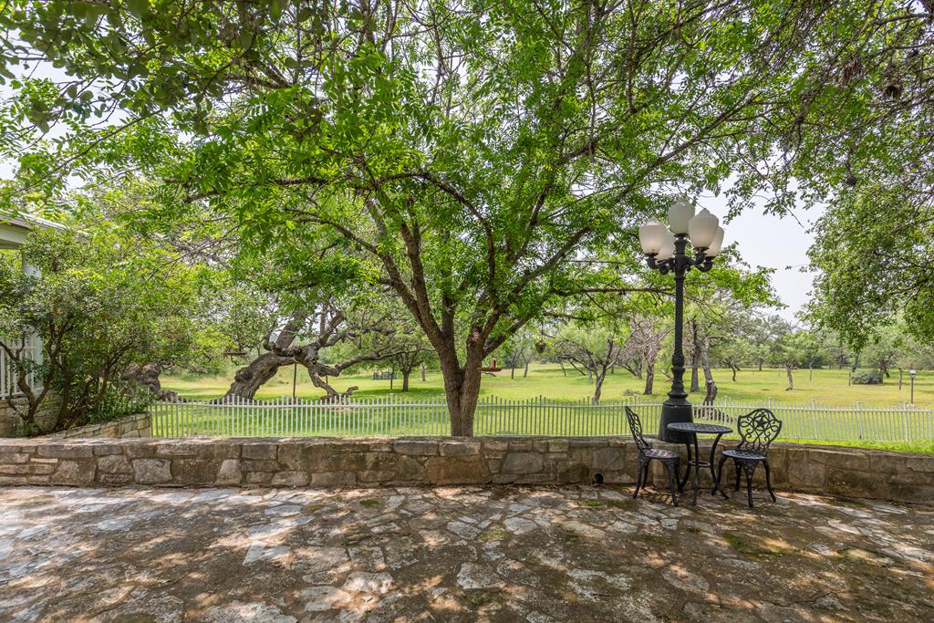 352 Pfeiffer Road Fredericksburg, TX 78624 - Photo 51 of 65