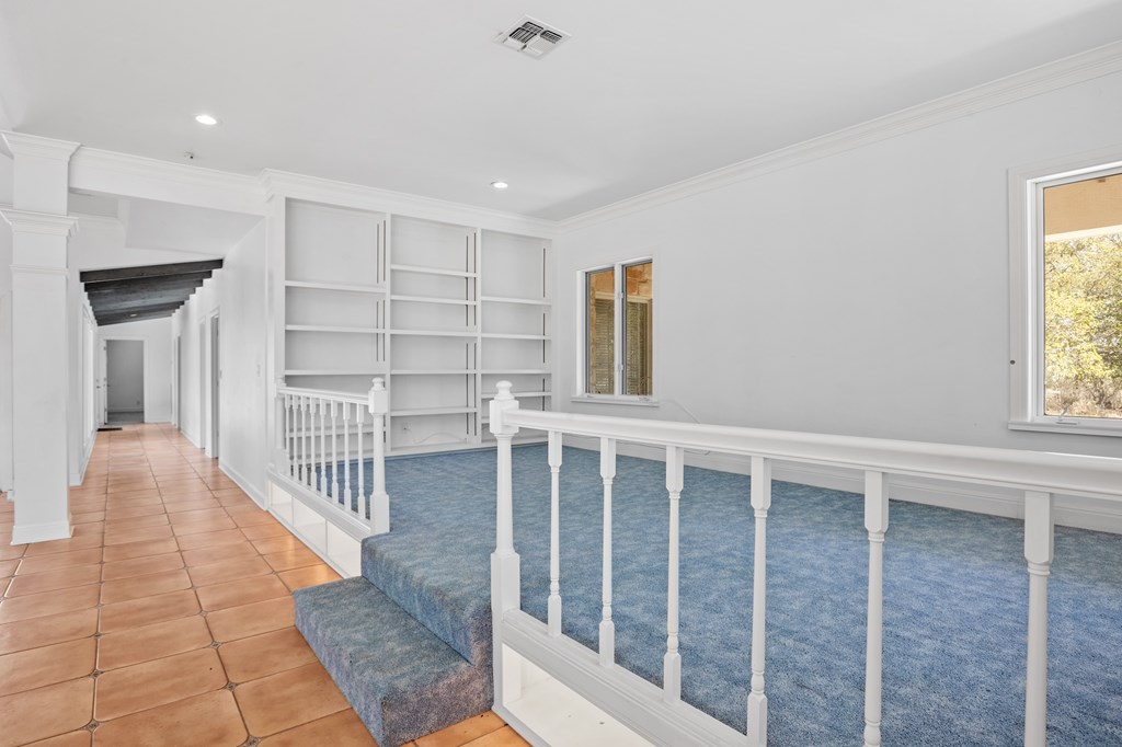 352 Pfeiffer Road Fredericksburg, TX 78624 - Photo 10 of 65