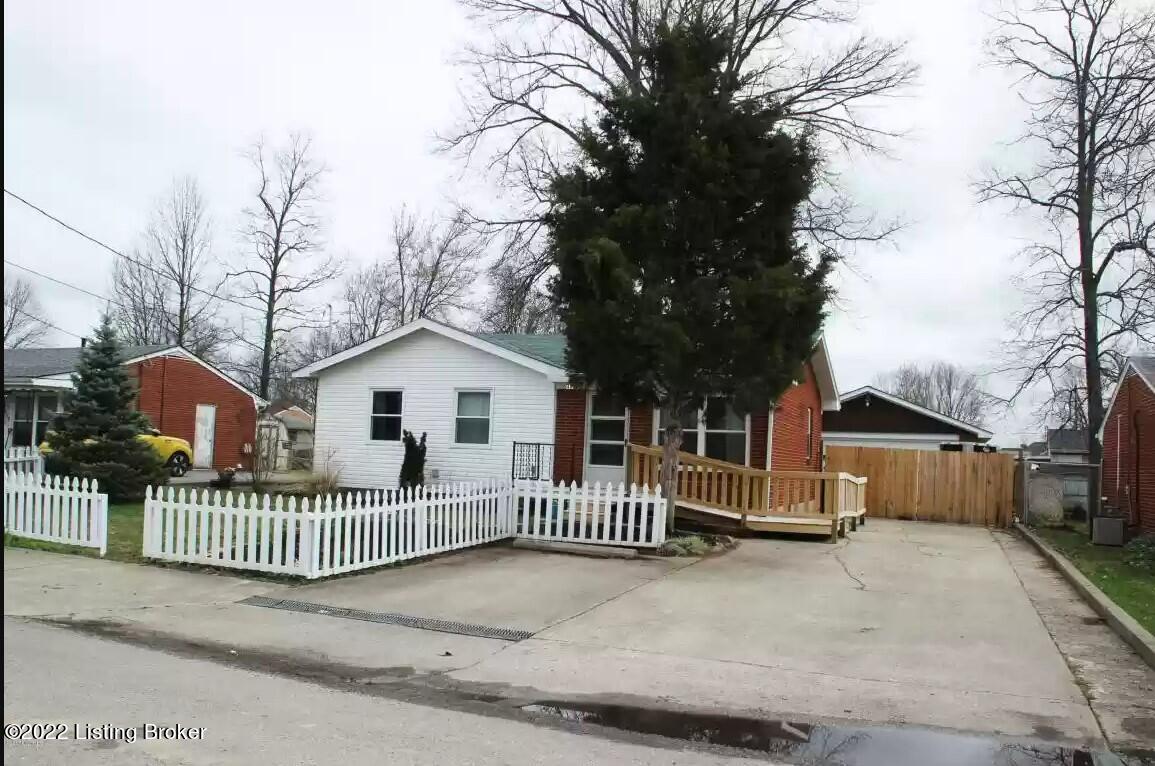 477 Crestwood Road Louisville, KY 40229 - Photo 1 of 1 Front of the House