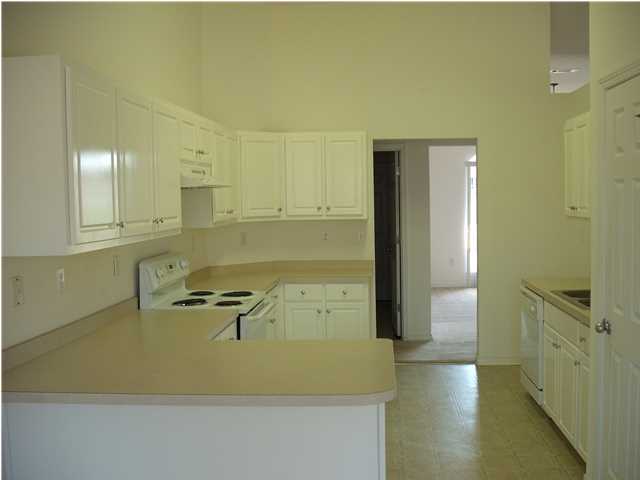2140 Hagood Loop Crestview, FL 32536 - Photo 13 of 29 Gallery Image 13