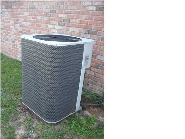 2140 Hagood Loop Crestview, FL 32536 - Photo 5 of 29 Gallery Image 5