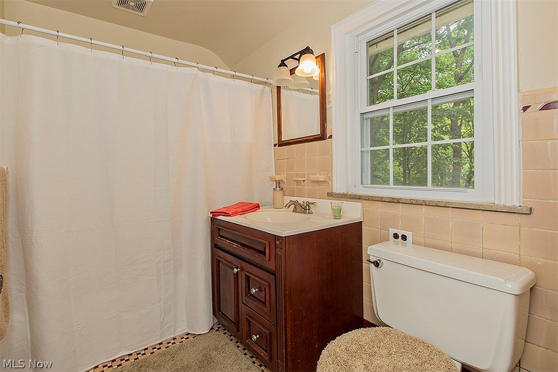 3610 Cummings Road Cleveland, OH 44118 - Photo 18 of 29