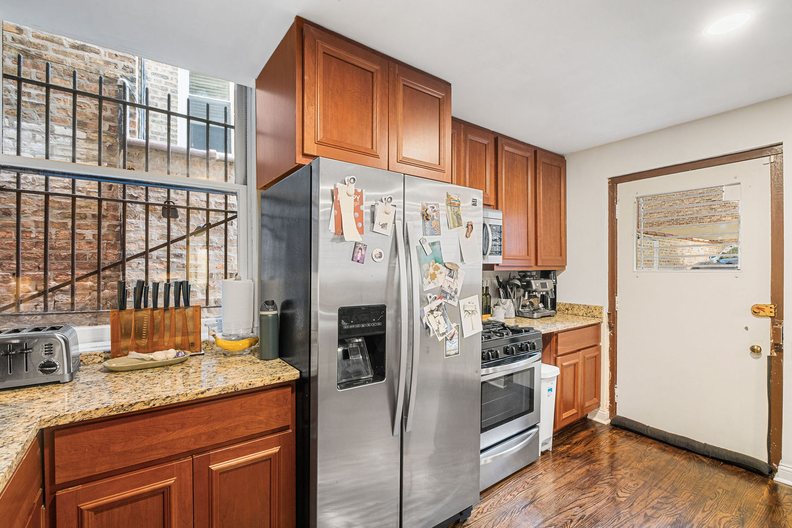 635 West Sheridan Road, Unit G Chicago, IL 60613 - Photo 21 of 25 Gallery Image 21