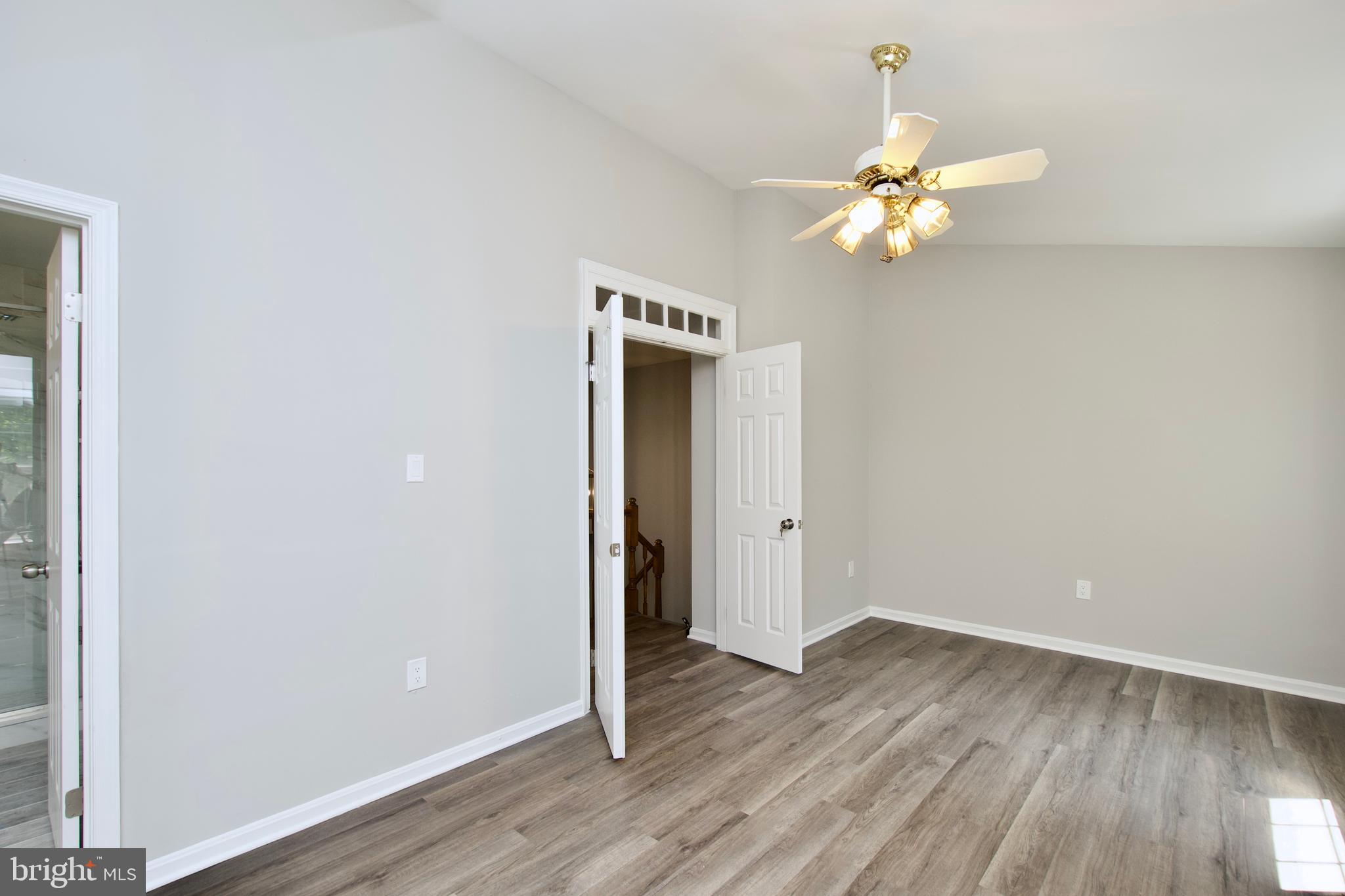 5735 Mason Bluff Drive Burke, VA 22015 - Photo 22 of 43 Primary Bedroom