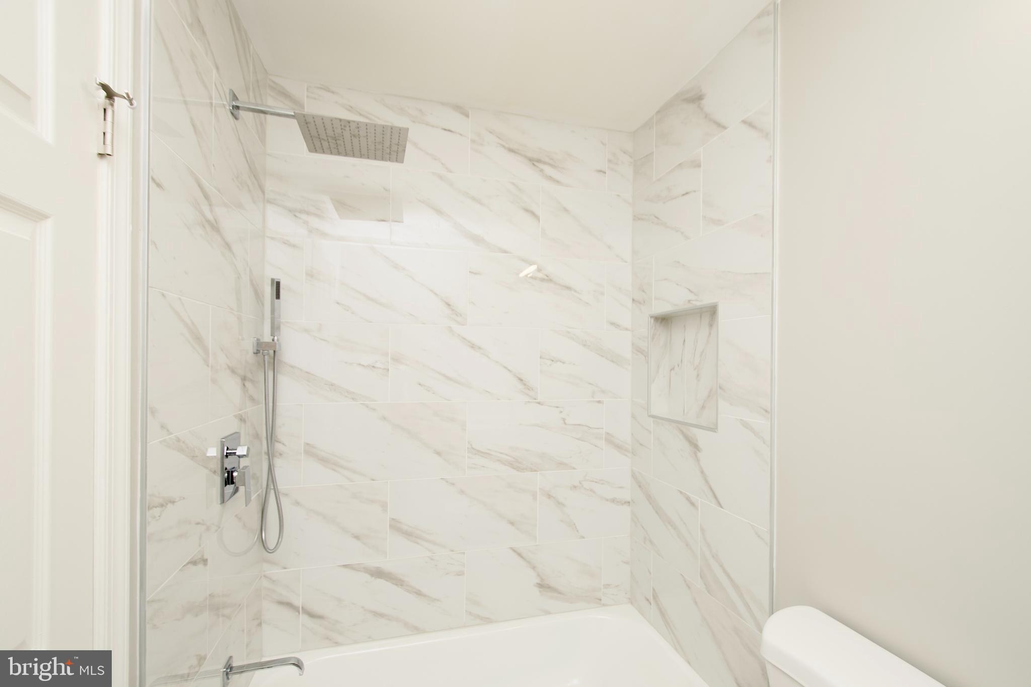 5735 Mason Bluff Drive Burke, VA 22015 - Photo 31 of 43 Hall Bath