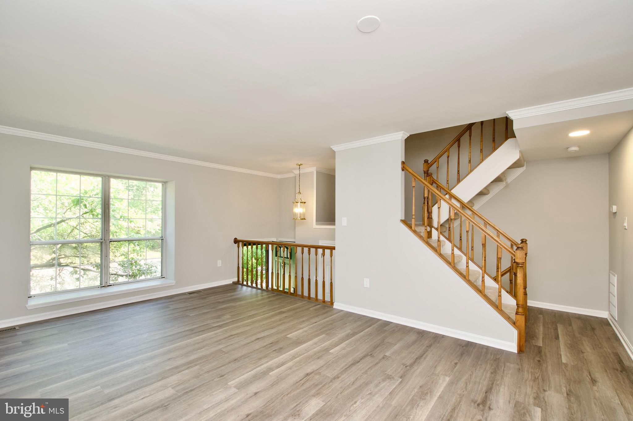 5735 Mason Bluff Drive Burke, VA 22015 - Photo 4 of 43 Living/Dining Room