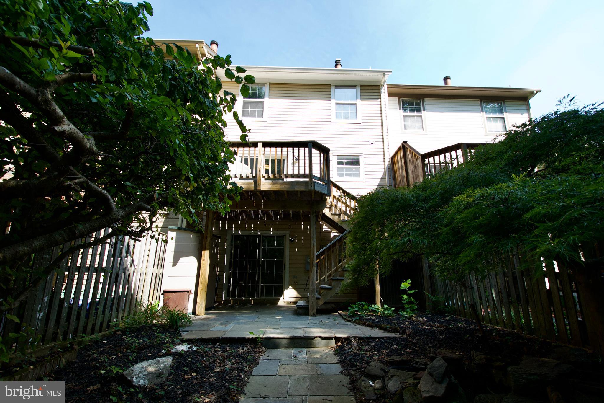 5735 Mason Bluff Drive Burke, VA 22015 - Photo 42 of 43 Rear