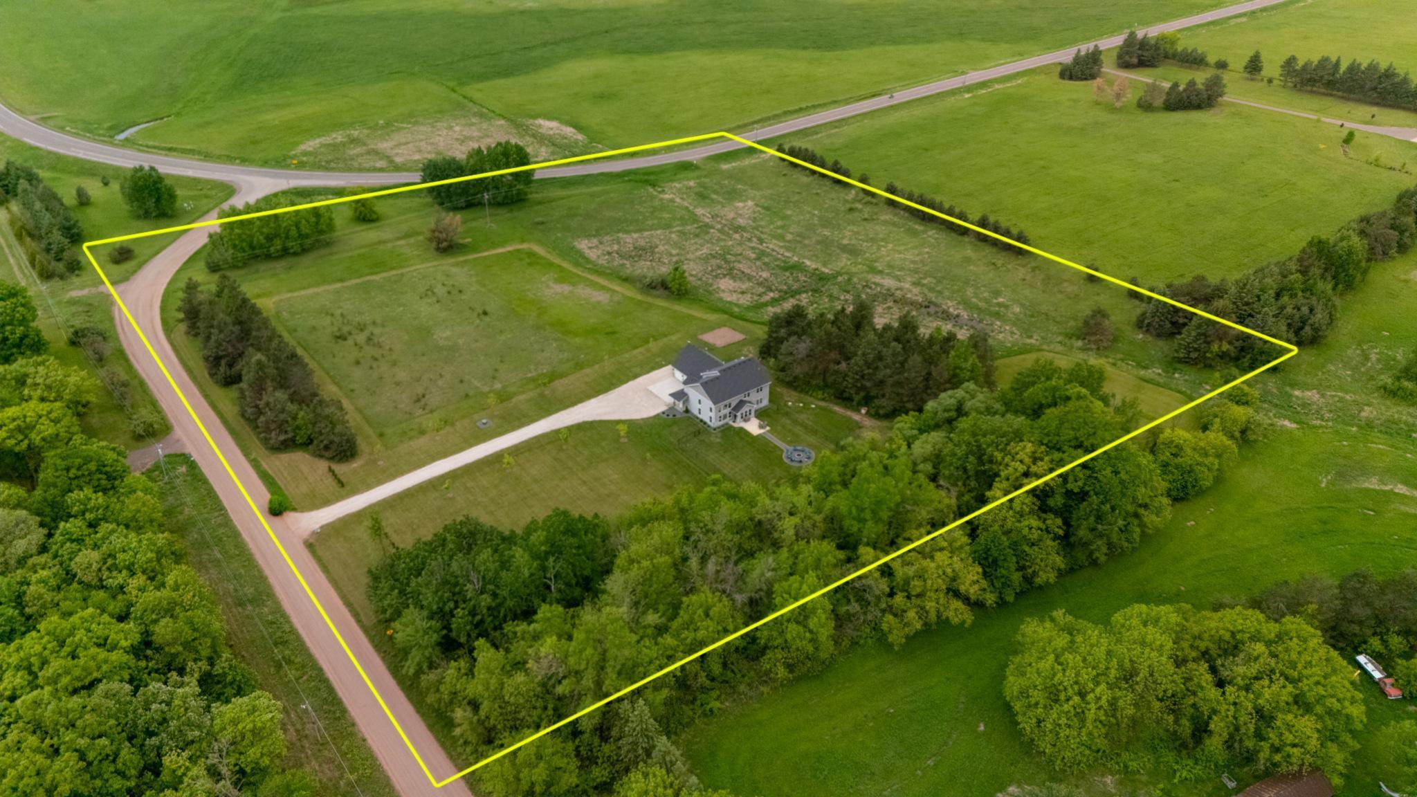 4163 Canary Road Grasston, MN 55030 - Photo 11 of 107