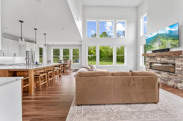 $674,900 | 4163 Canary Road, Grasston, MN 55030